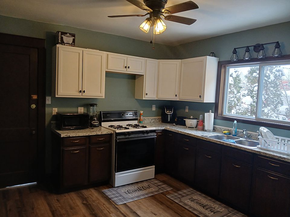 1st image of 141 Geary St Unit 1