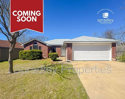 4612 Stone Pointe Dr Photo 1