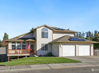 324 SW Stroops Dr, Oak Harbor, WA