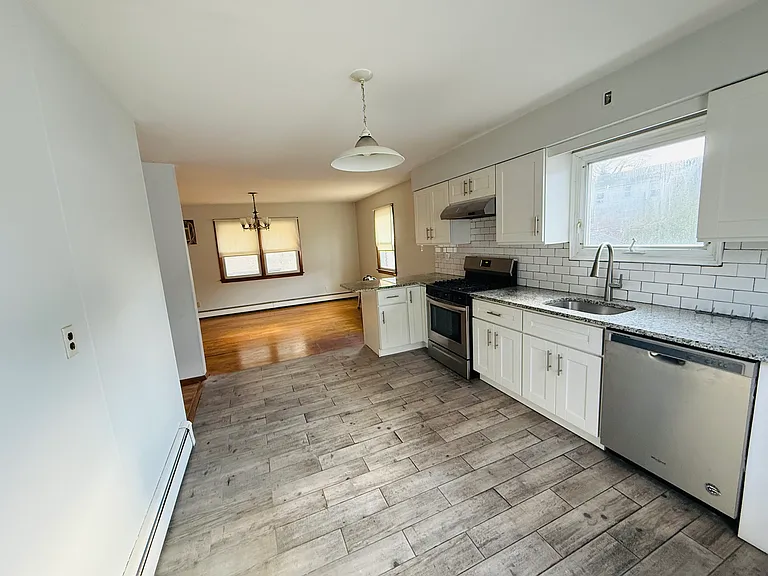 415 Chestnut Ave — Photo 3