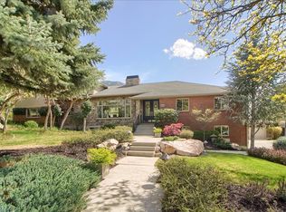 4 Cherrywoods Ln, Sandy, UT 84092