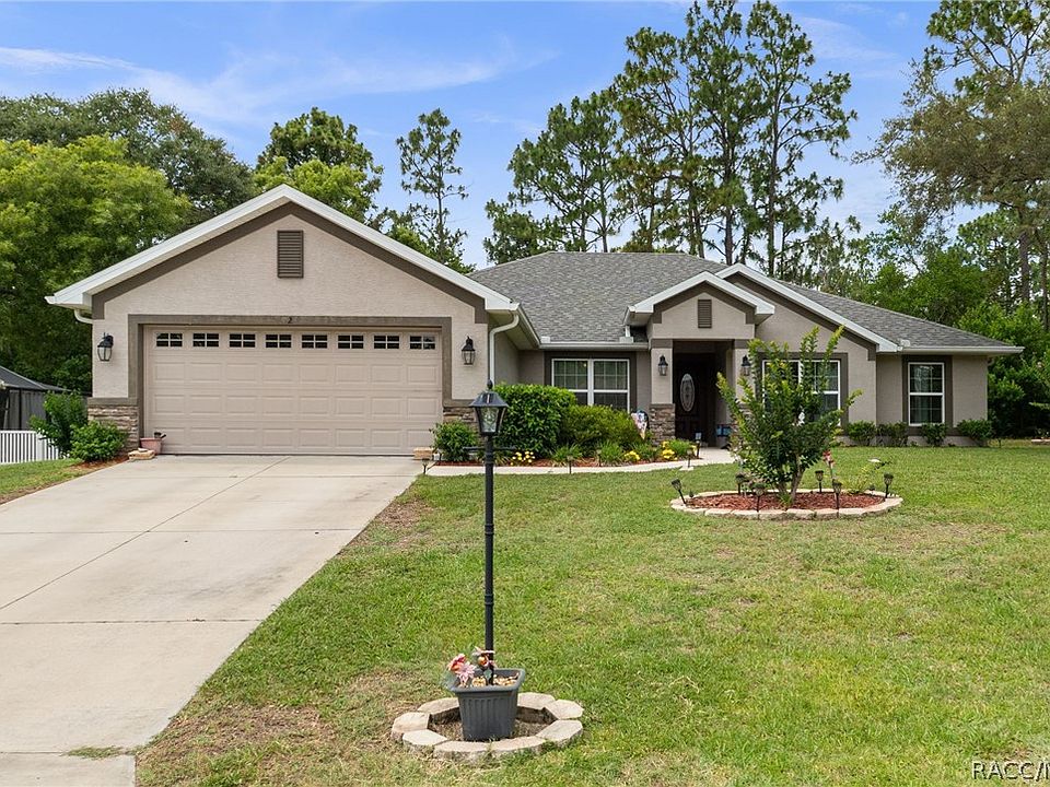 1st image of 2 Balsam Dr