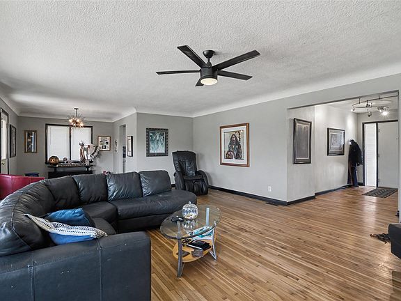 5th image of 7402 Oak Brook Dr