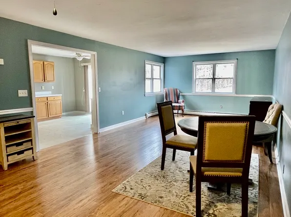 13 Themeli Ct #13, Oxford, MA 01540