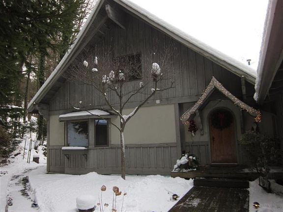 3rd image of 3899 Harmon Dr