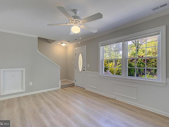 3rd image of 1739 Quantico Rd