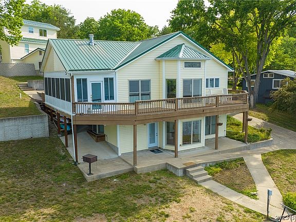 2nd image of 60 Celtic Ln