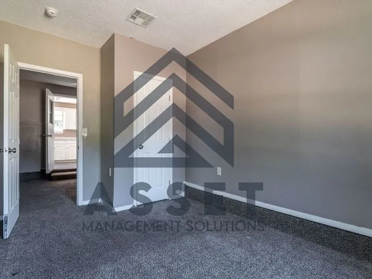 4913 Creekwood Ter — Photo 22