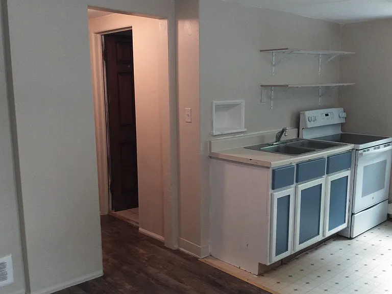 1629 2nd Ave S #1 — Photo 11