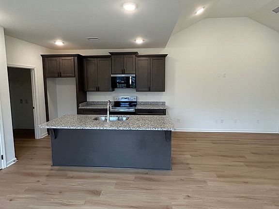 3rd image of 131 Summer St