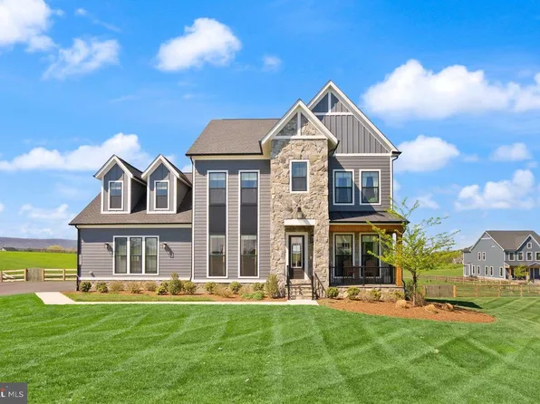 38866 Silver King Cir, Waterford, VA 20197
