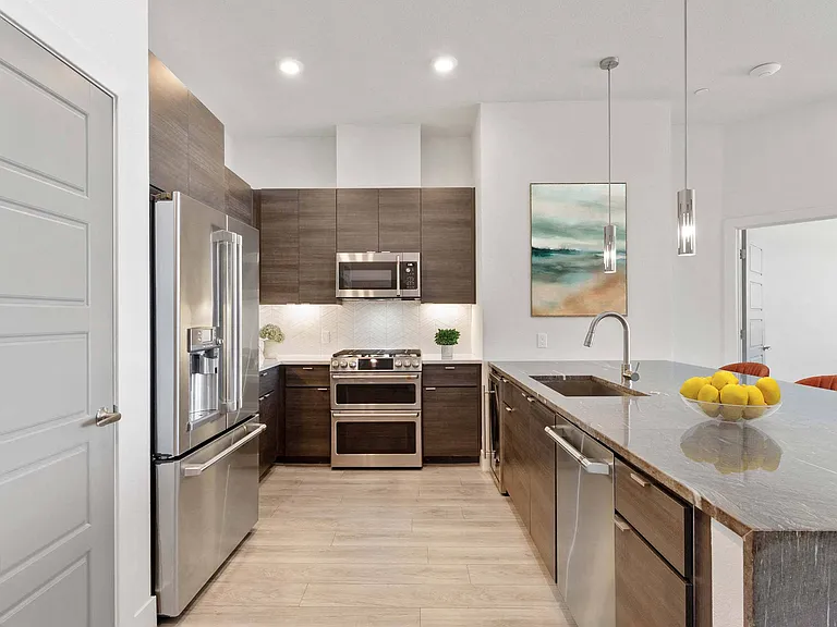 Scottsdale Grand — Photo 27