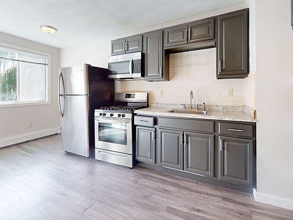 2nd image of 161 Bennington St #3