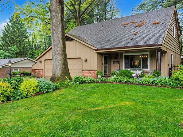 1339 Cadet Ln, Kalamazoo, MI 49009