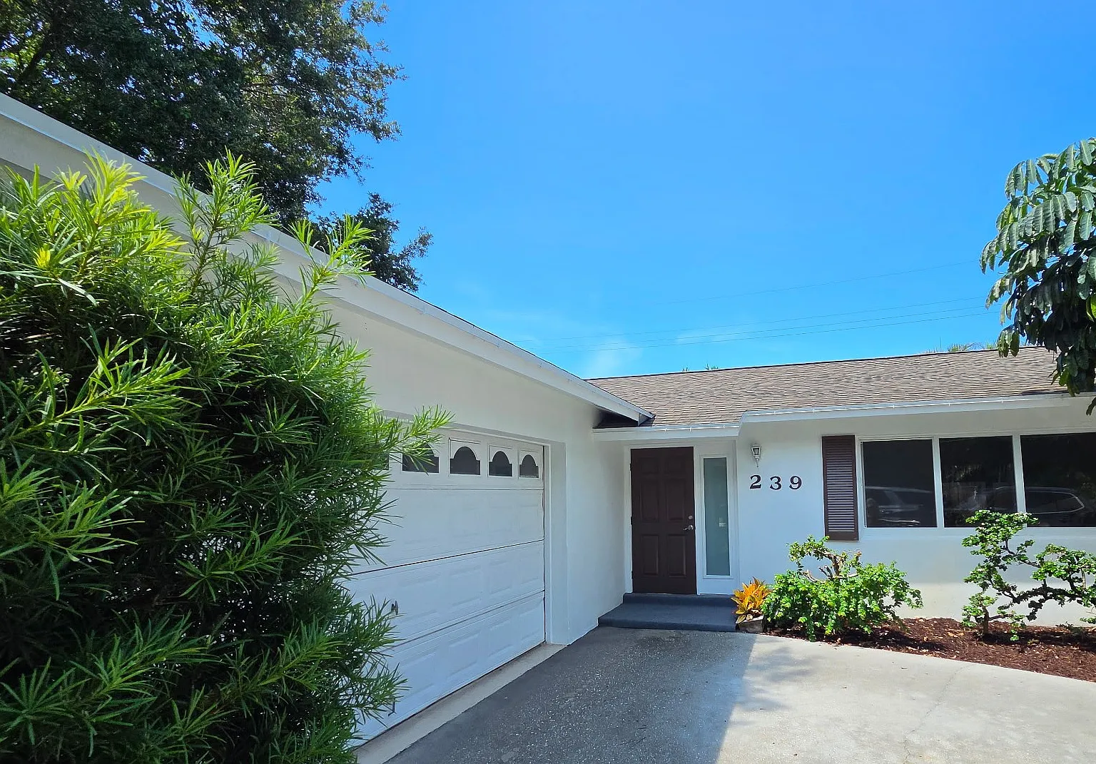 3 bed, 2537 sqft, $3,800 — Photo 2