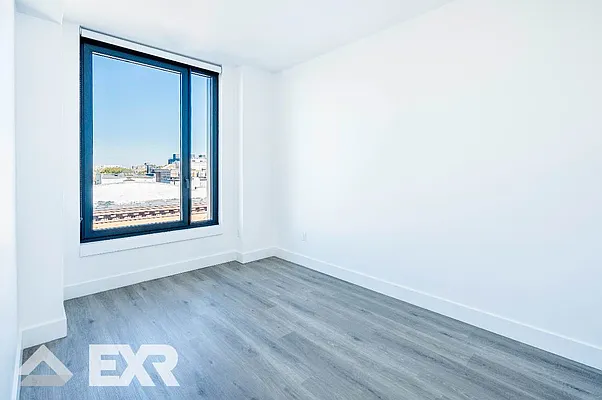 Rented by EXR | media 6