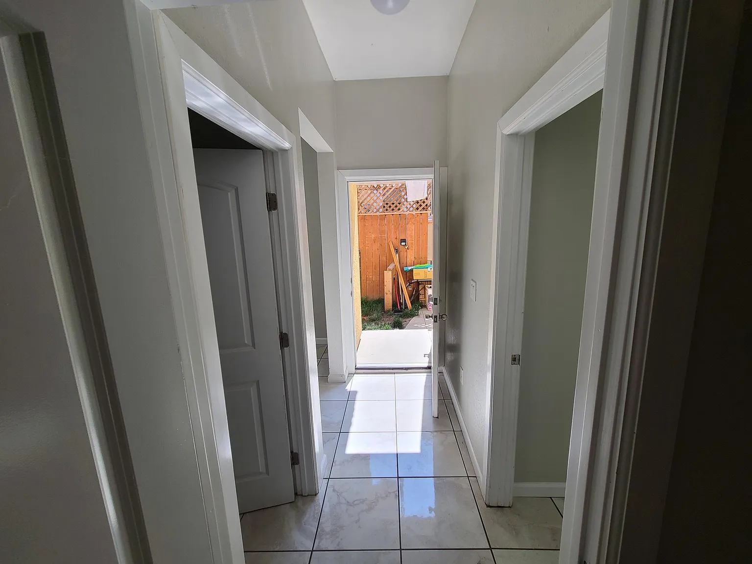 2 bed, $2,395 — Photo 1