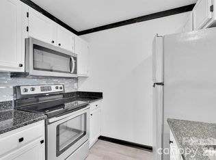 18755 Vineyard Point Ln, Cornelius, NC 28031