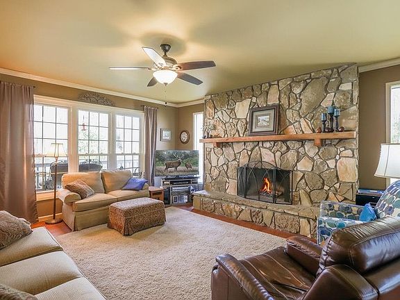 4th image of 2416 Mount Vernon Rd