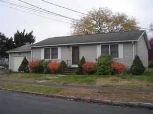 36 Dublin St, Chicopee, MA 01013