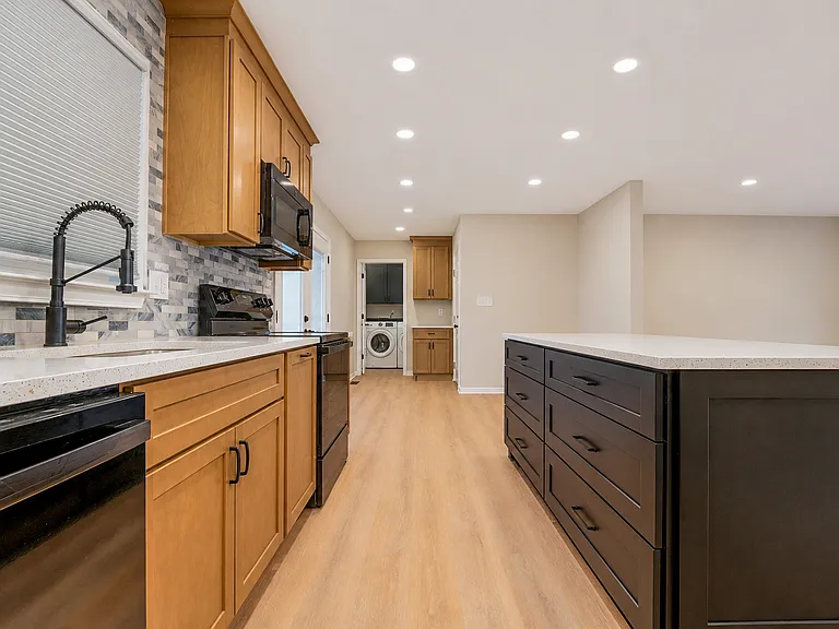 2117 Sierra Dr — Photo 13