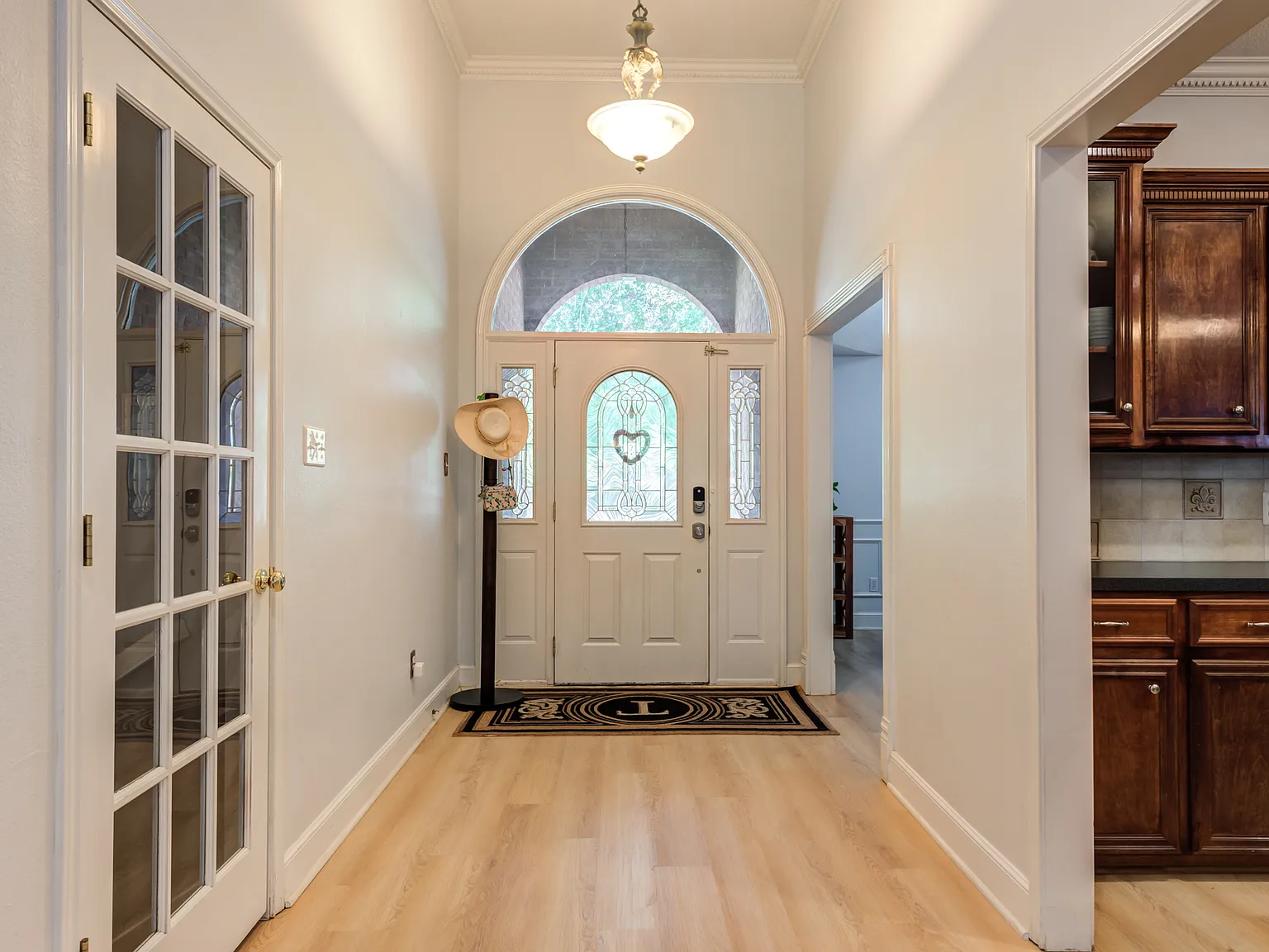 4 bed, 2639 sqft, $2,750 — Photo 4