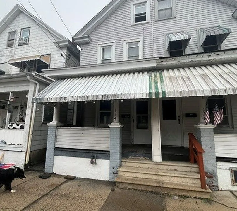 124 E Fell St