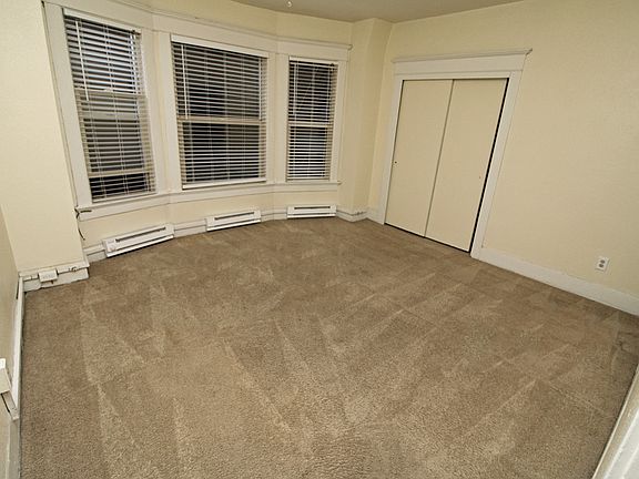 4th image of 1512 Summit Ave #07f8189db