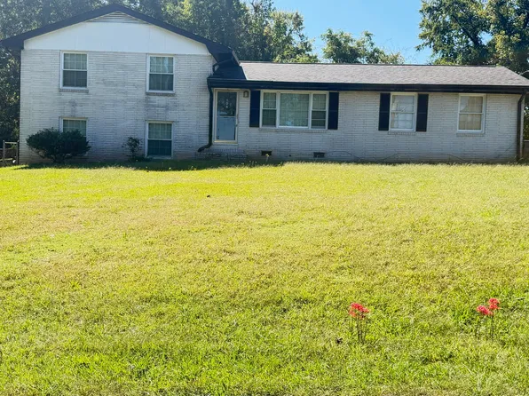 106 W Burke St, Stockbridge, GA 30281