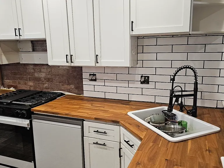 145 Oliver Ave — Photo 29