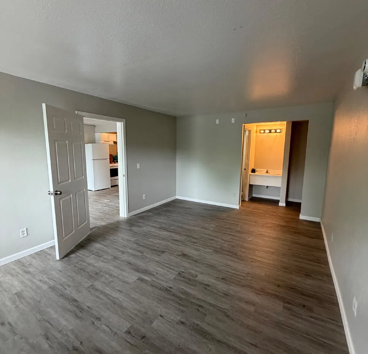 2 bed, 2.0 bath, $999 — Photo 1