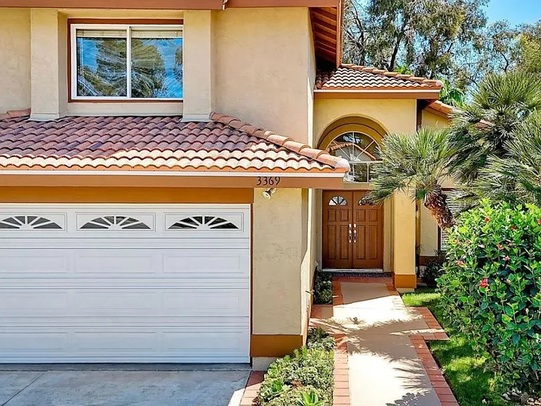 3369 Tournament Dr — Photo 2