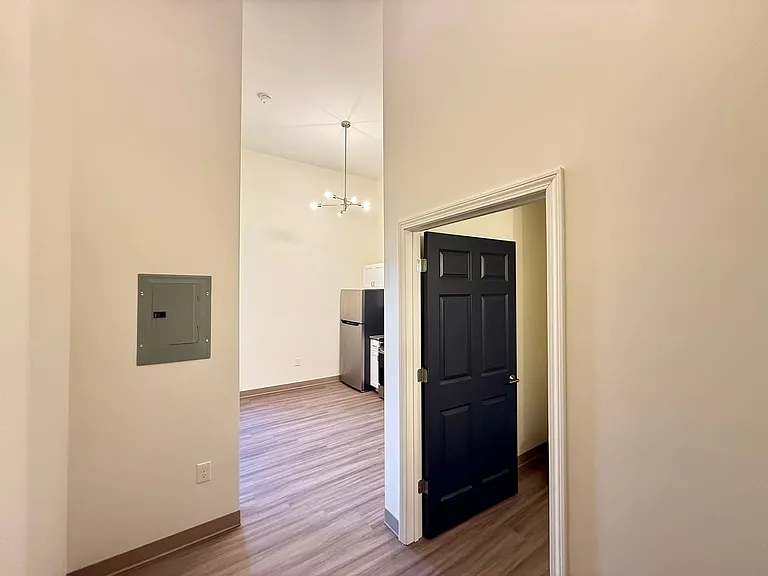 1138 Elm St — Photo 24