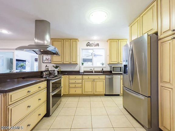 3rd image of 1715 N SUNSET Drive
