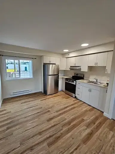 307 Main Ave W #118