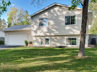 2261 112th Ln NW, Coon Rapids, MN 55433