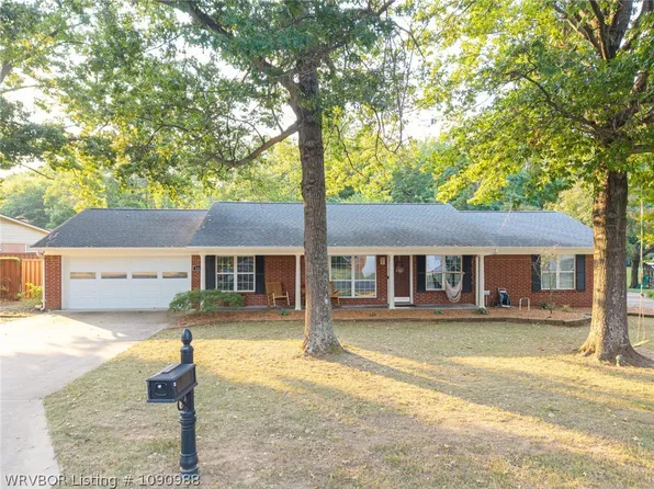 4501 S R Cir, Fort Smith, AR 72903