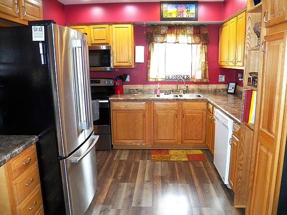 3rd image of 1510 Silver Moon Ln
