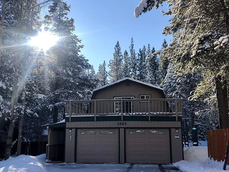 1865 Grizzly Mountain Dr — Photo 1
