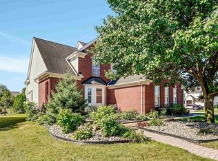 29320 Debbie Dr, Chesterfield, MI 48051