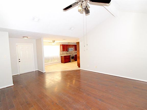 4th image of 10303 Long River Dr