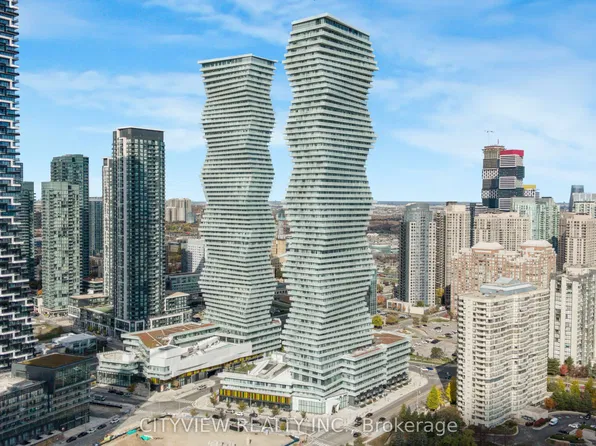 3883 Quartz Rd #212, Mississauga, ON L5B 3V6