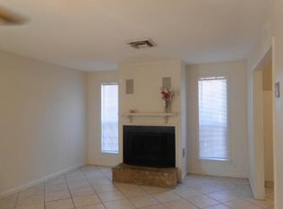 233 Weathercock Ln, Windcrest, TX 78239