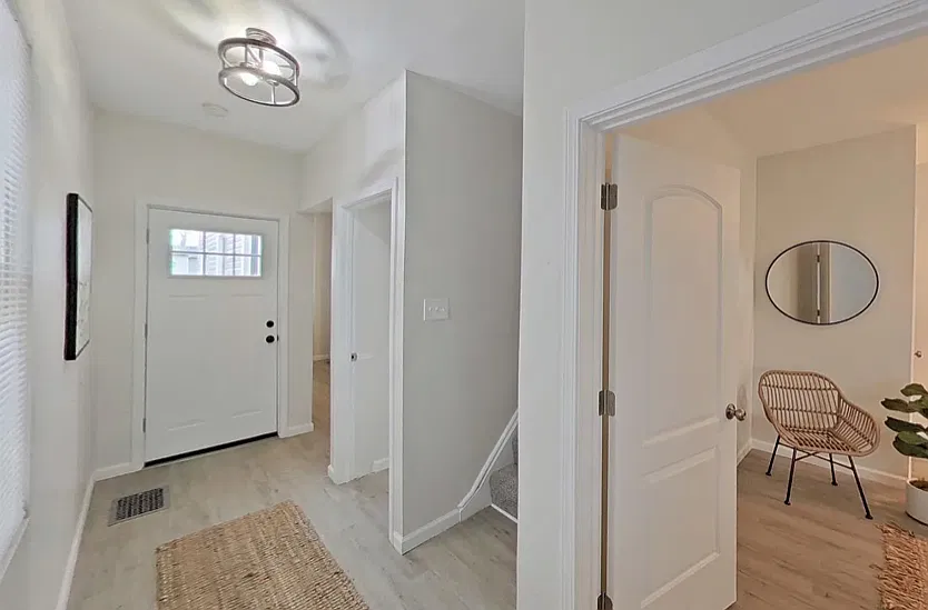 6 bed, 2.5 bath, 1640 sqft, $3,350 — Photo 2