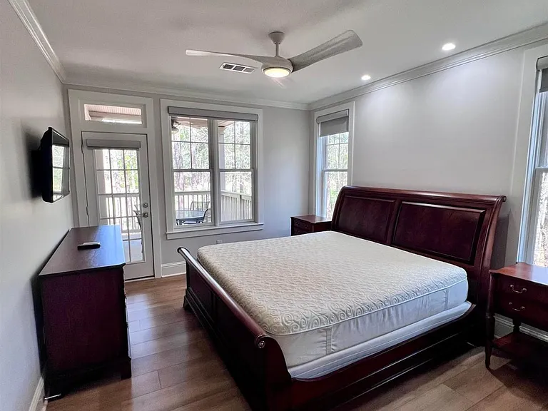 1040 Creekside #D — Photo 20