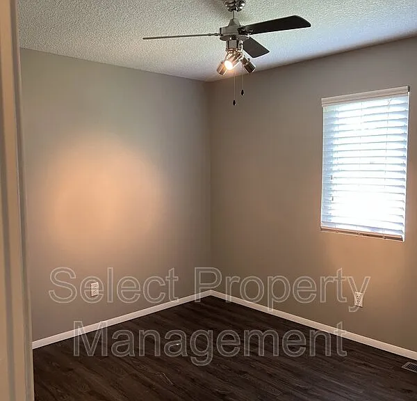 2504 Alma Ave — Photo 38