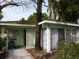 3489 Seagrape Ave, Naples, FL 34104