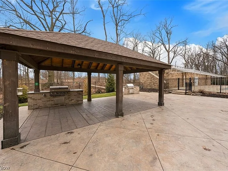 2112 Acacia Park Dr #220 — Photo 21