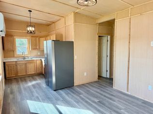 900 Partridge Ct, Granbury, TX 76049