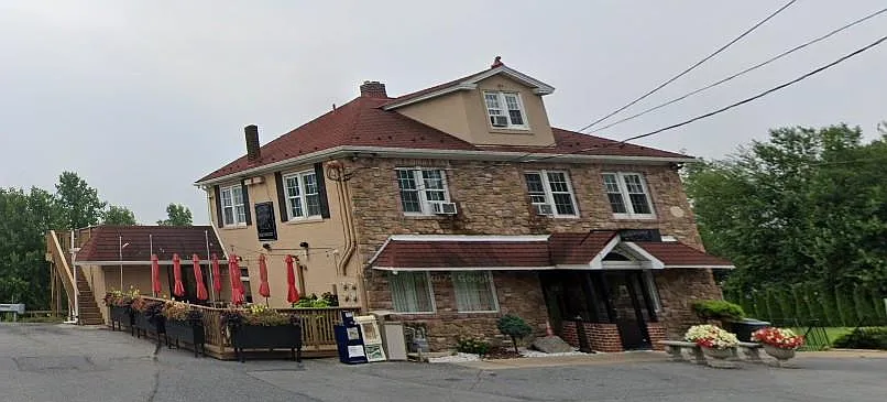Photo 1 of 26 - 4034 Easton Ave #1A - Bethlehem, PA Primary Photo - 4034 Easton Ave #1A